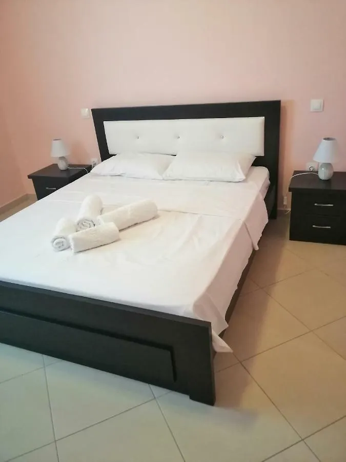 Helen'S House Διαμέρισμα Εξαμίλιο 0*,