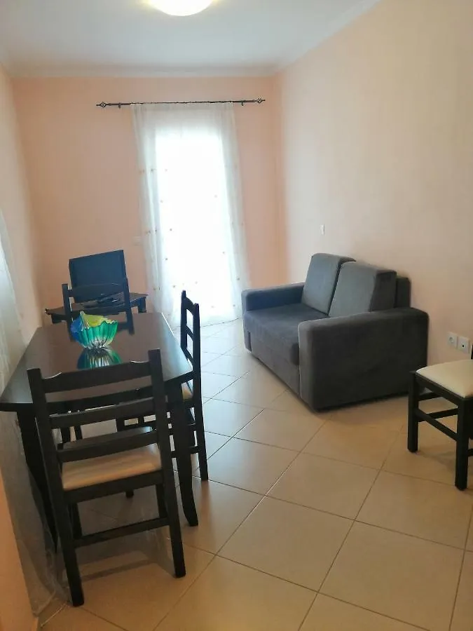 Helen'S House Διαμέρισμα Εξαμίλιο 0*,  Αλβανία